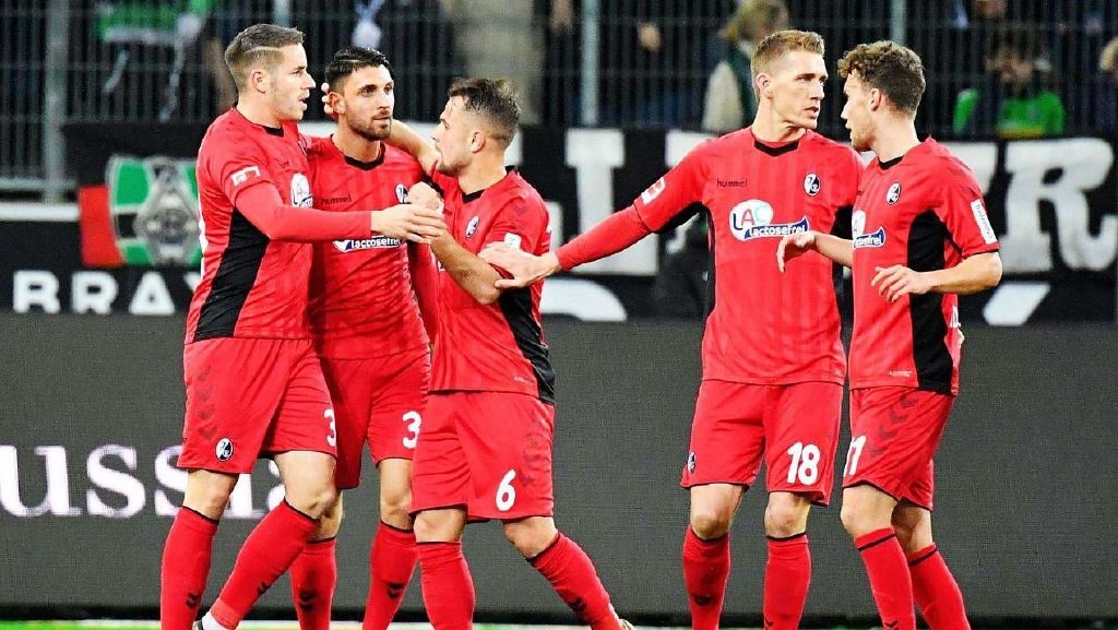 法兰克福欧冠征途：从高光到低谷的跌宕之旅